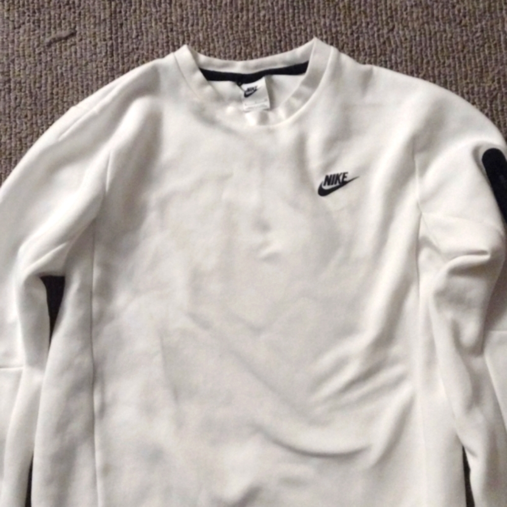 White Nike fleece tech crew neck